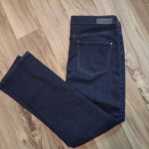 DKNY Jeans Straight Leg Jeans 6x30 Dark Wash Fall Denim